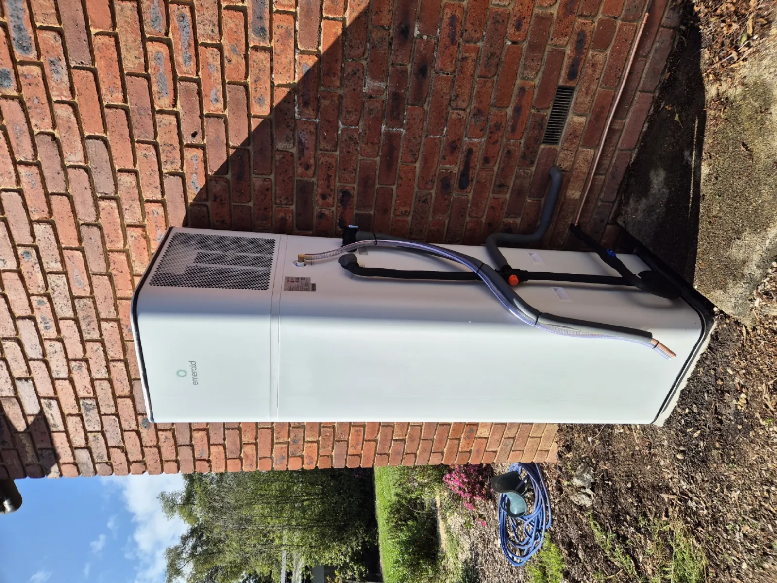 Heat pump hot water system installation